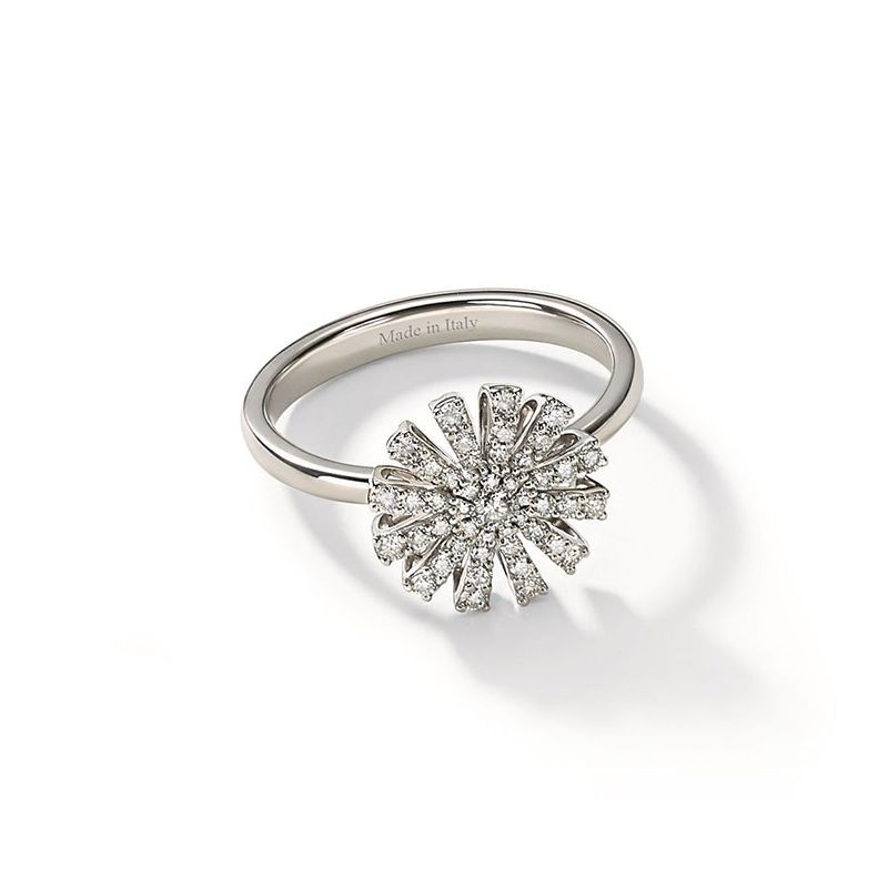 http://williambarthman.bluestar-apps.com/upload/product/18K WHITE GOLD MARGHERITA RING SIZE 13 DIA-0.3610. 