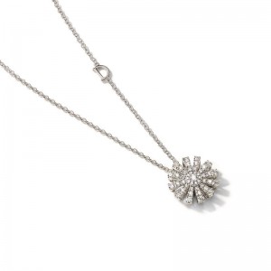 DAMIANI 18K WHITE GOLD DIAMOND MARGHERITA FLOWER NECKLACE 0.6540. 