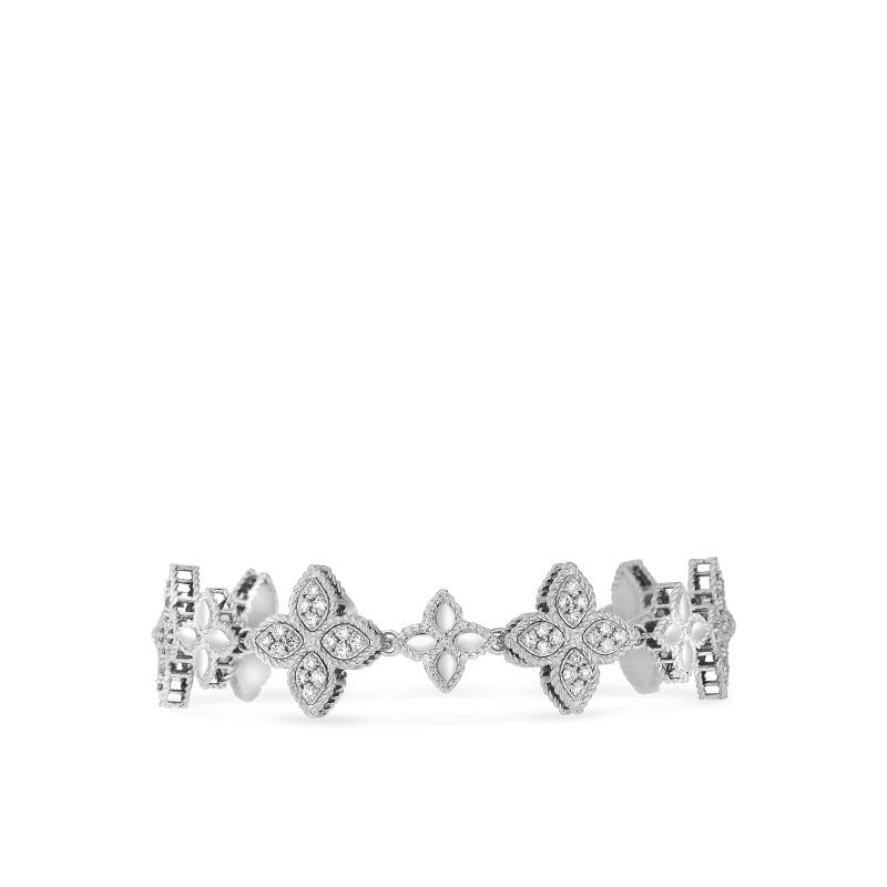 http://williambarthman.bluestar-apps.com/upload/product/Roberto Coin 18k White Gold Diamond Princess Flower Bracelet 1.32ctw. 