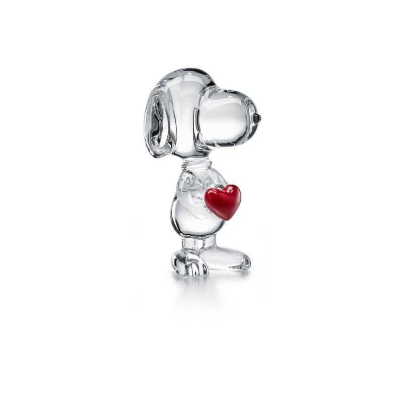 http://williambarthman.bluestar-apps.com/upload/product/BACCARAT GLASS SNOOPY HEART FIGURE. 